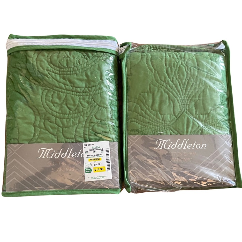 Middleton Pillow Shams Standard Cotton Quilt Green 21”x26” NWT SOLD